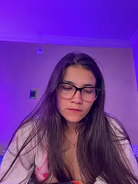 Czat XXX na żywo – aurora_divine