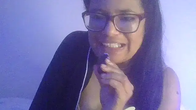 XXX chat uživo modela MelOnlyOf