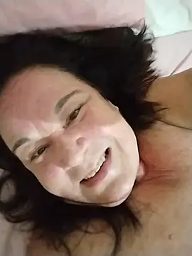 Yaya_Mineira Adlı Modelin Canlı XXX Sohbeti