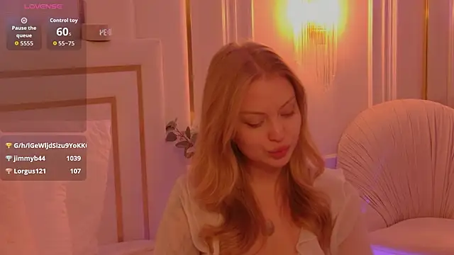 MollyHilton Live XXX-Chat