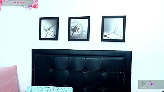 แชท XXX สดของ KellyJoness_