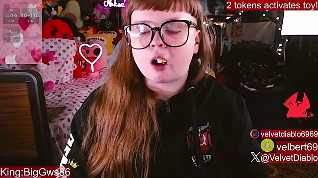 Онлайн чат XXX VelvetDiablo