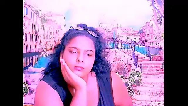 Indianfairy99 Adlı Modelin Canlı XXX Sohbeti