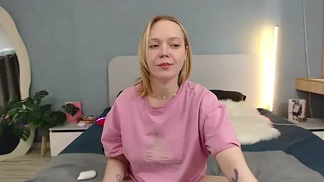 Natalee_Love élő XXX-chatje