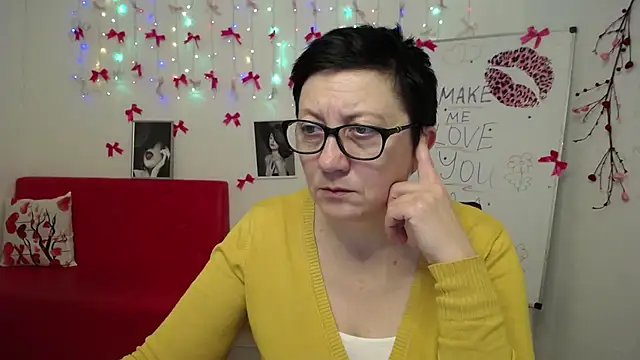 EmilyL0ve 现场XXX聊天