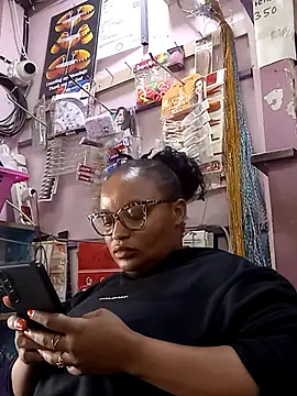 Goddess_of_Hearts' Live XXX Chat