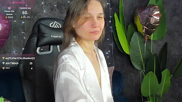 Czat XXX na żywo – Lillian_White