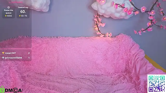 Sara_Frayer élő XXX-chatje