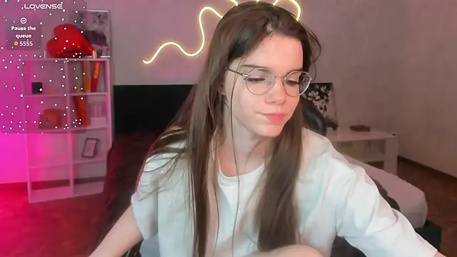 miss__evelyne 现场XXX聊天