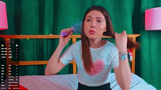 AliceZimmer élő XXX-chatje