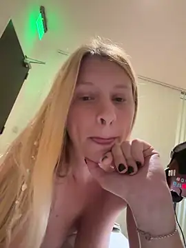 MichoneXxXok 现场XXX聊天