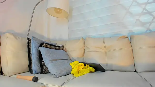 Chat +18 de marcela_hans ao vivo