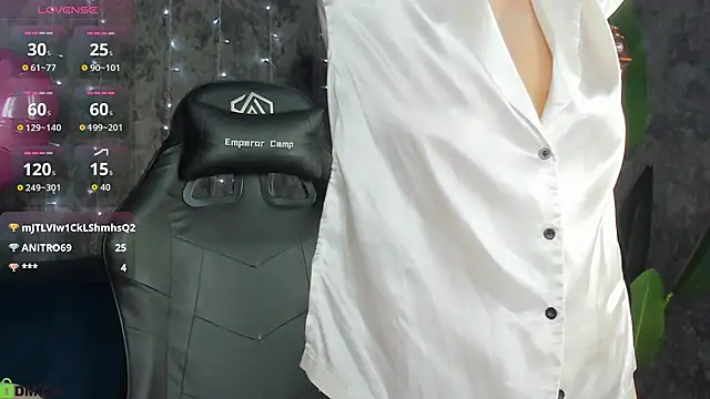 Živý XXX chat Lillian_White