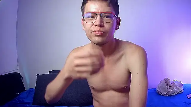 دردشة nicolatinboy الجنسية المباشرة