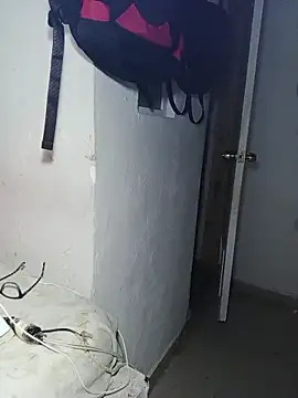 KarameloVzla Adlı Modelin Canlı XXX Sohbeti