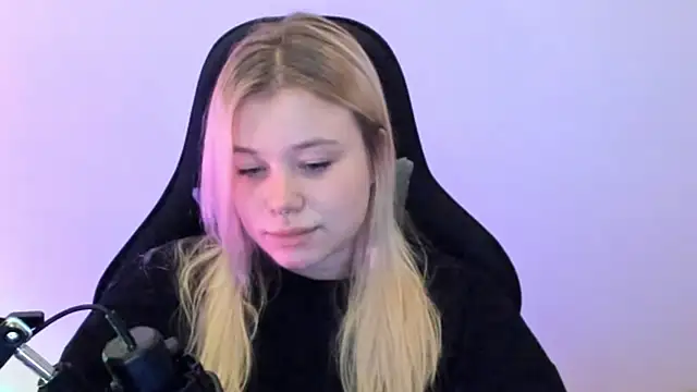 Lulu_DiのライブXXXチャット