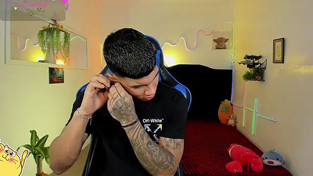 Damian_latinxxx 网络视讯表演