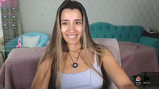 hot_ass_18 Chat XXX in diretta