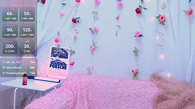 Holygirl_'s Webcam Show