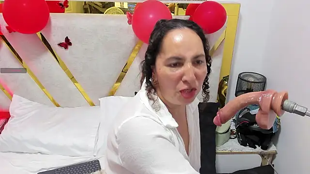 Chat XXX en directo de Luna_Naughty1