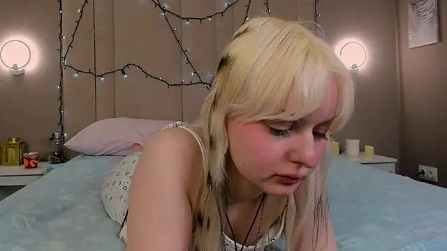 AdeleSilvy – Live XXX-chat