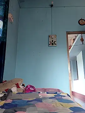 Sonia9119: διαδικτυακό σόου στην κάμερα