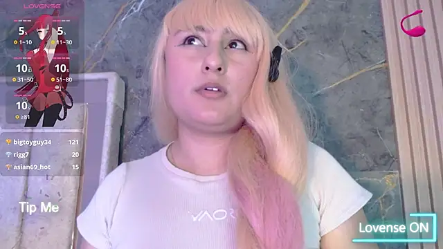 Hazumi_Tsu 即時 XXX 聊天