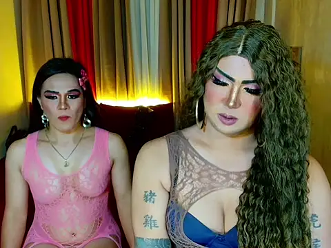 Incredible_Shemale webcam show