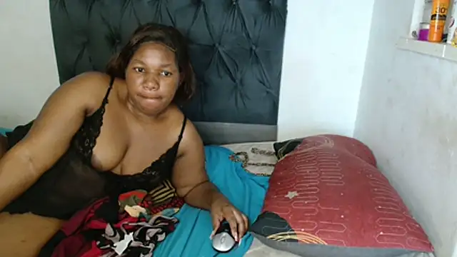 Ciara-Mia Chat XXX live