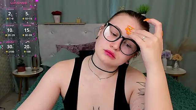 MilanaXHoneyn Live XXX chat