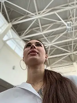 Charming_Ritta Chat XXX live