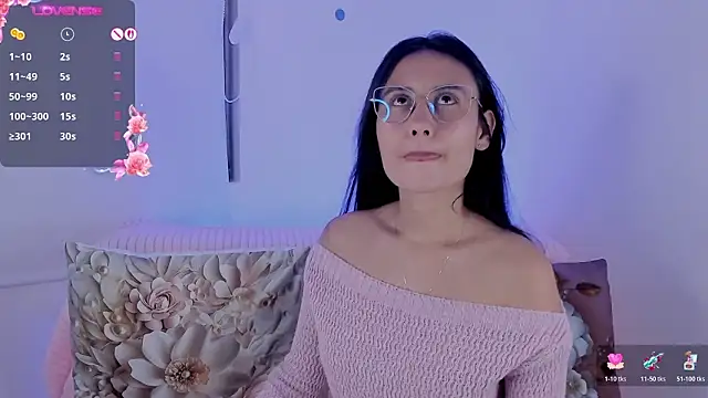 Chat +18 de NayeCloud ao vivo