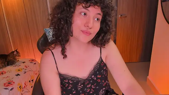 Fluffygarden élő XXX-chatje