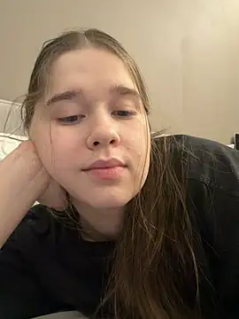 HornyGirlHのライブXXXチャット