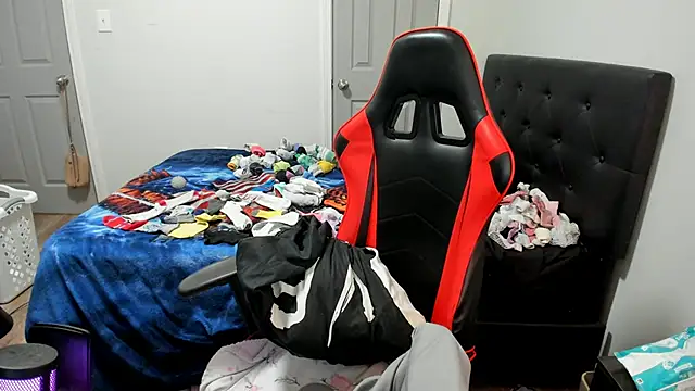 XXX chat uživo modela demi_xoxo