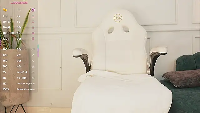 Lia_Velez_: онлайн-секс-чат