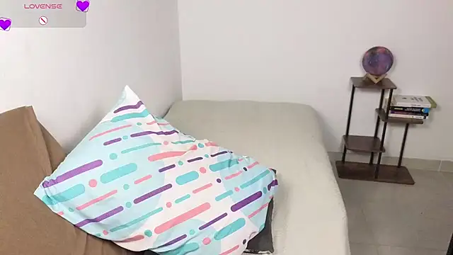 blue__moon_ élő XXX-chatje