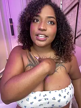 Czat XXX na żywo – Cristal-Jonnes