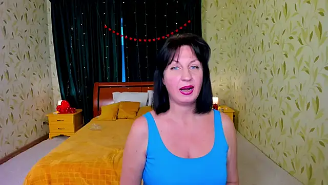 OlympiaKassel Adlı Modelin Canlı XXX Sohbeti