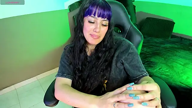 Онлайн чат XXX Monserrat_Cute_