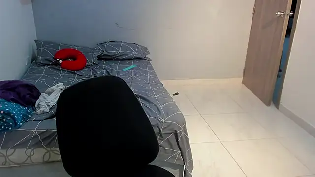 دردشة Kris_Khalifa69 الجنسية المباشرة