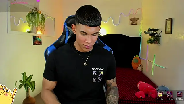 Damian_latinxxx – Naživo XXX chat