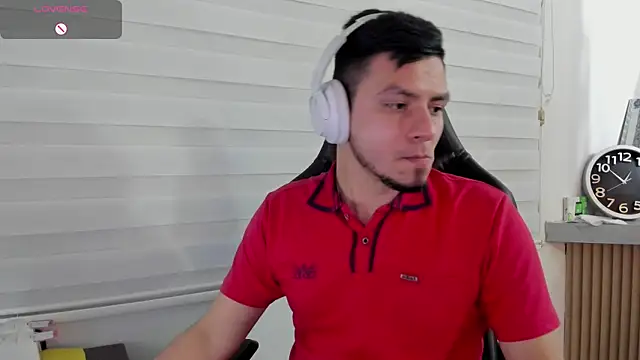 Rick_Adams Adlı Modelin Canlı XXX Sohbeti