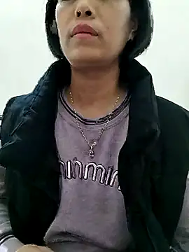 love_sexy090 Show in webcam