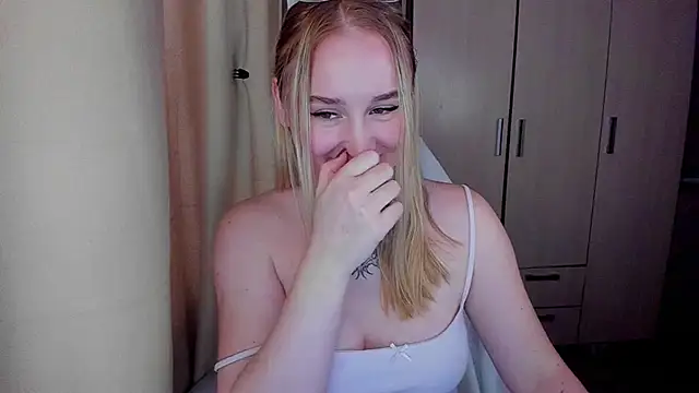 แชท XXX สดของ KeiraNight