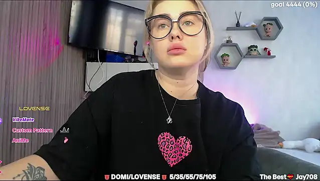 Živý XXX chat SuchCute