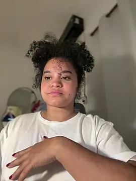 Lucy_wilson5 即時 XXX 聊天