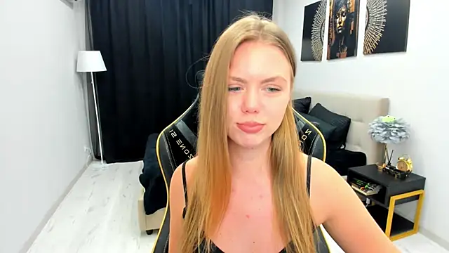 Strawberrye's Live XXX Chat