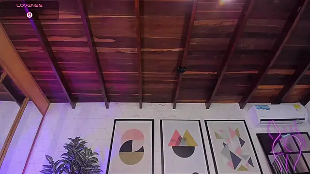 MiaKay1's Live XXX Chat