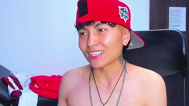 Show modela Im_Mathias na web-kameri